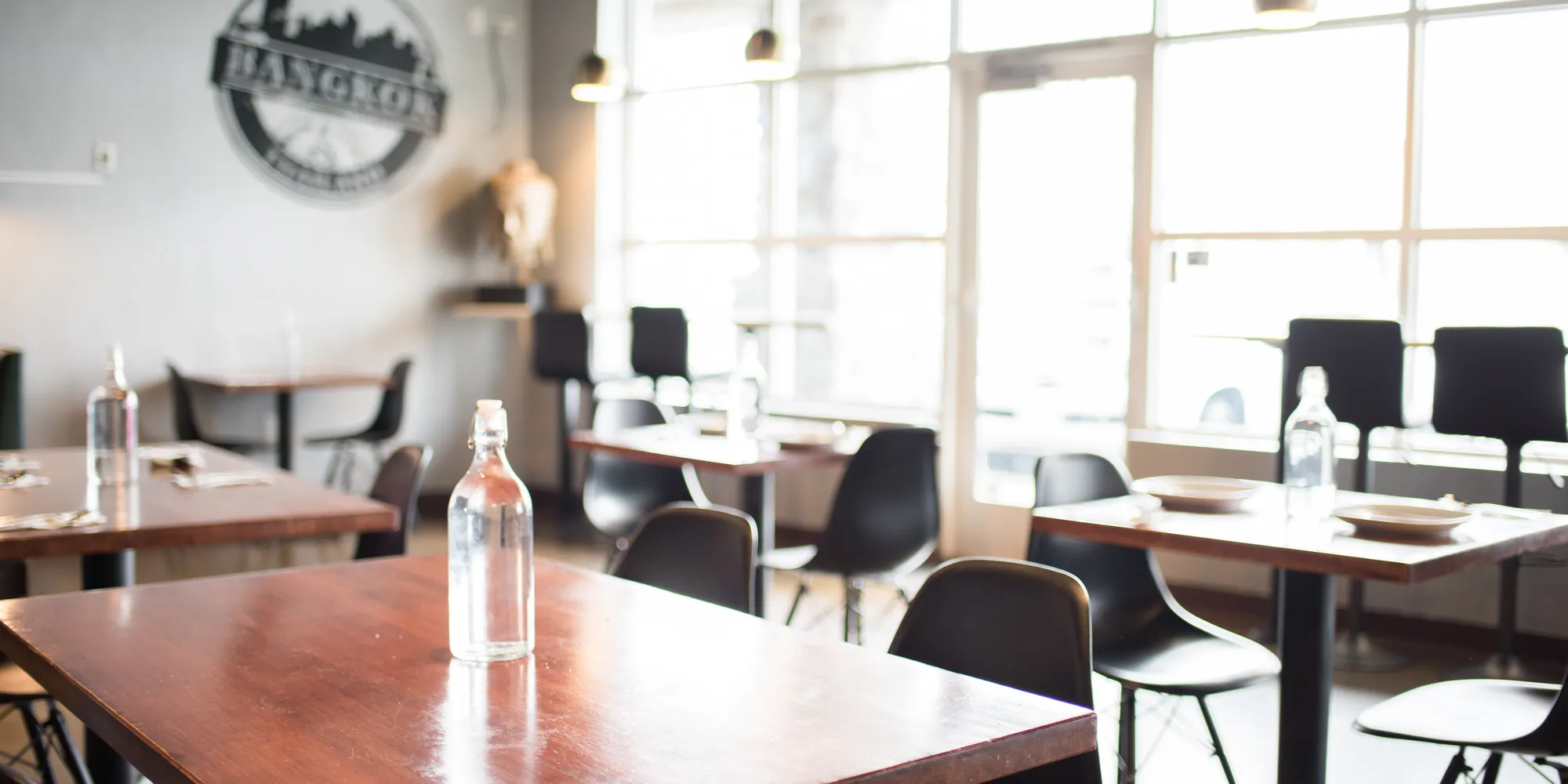 The Pique Thai dining room in Highland, Utah